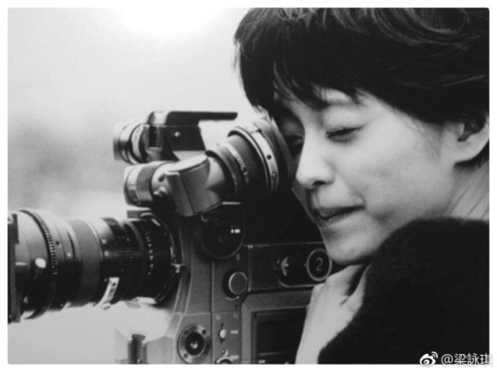 梁咏琪晒1997年旧照 酒窝甜出水!梁咏琪晒资料