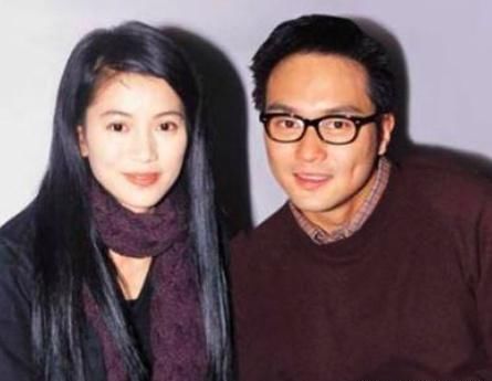 袁咏仪伤害张智霖  感情风波再起!