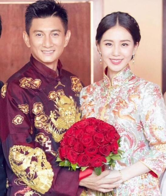 刘诗诗和吴奇隆婚礼:47岁吴奇隆亲吻49岁岳母!