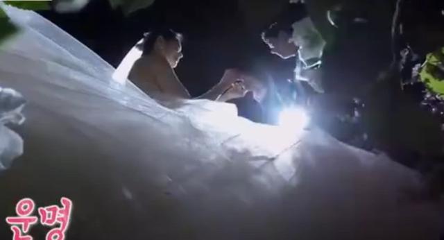 秋瓷炫跪地求婚 于晓光秋瓷炫婚纱照