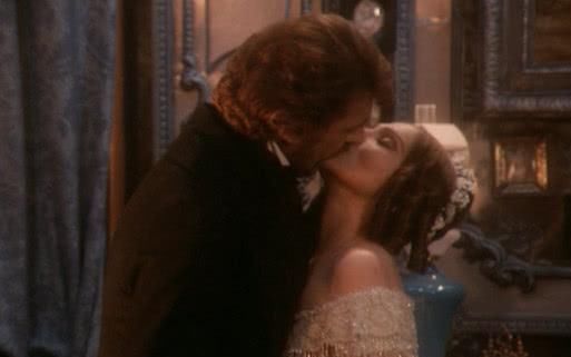 导演佛朗哥去世 导演佛朗哥照片