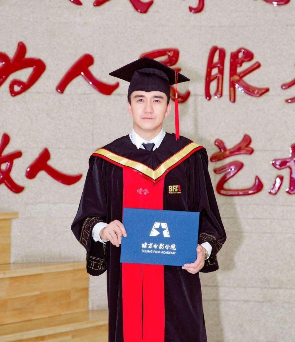 毕业生骂翟天临,翟天临拒绝合影被骂!