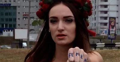 女演员被开荤段子 私下掌掴男演员 女演员被开荤段子