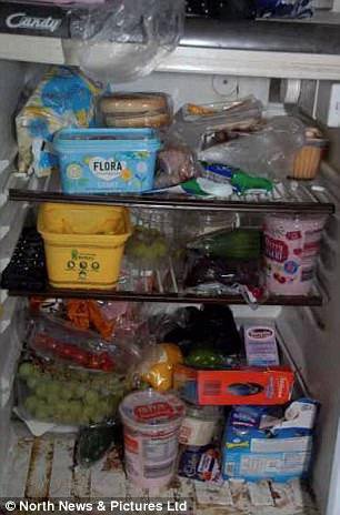 父母太懒住所如猪圈 警察现场震惊了!