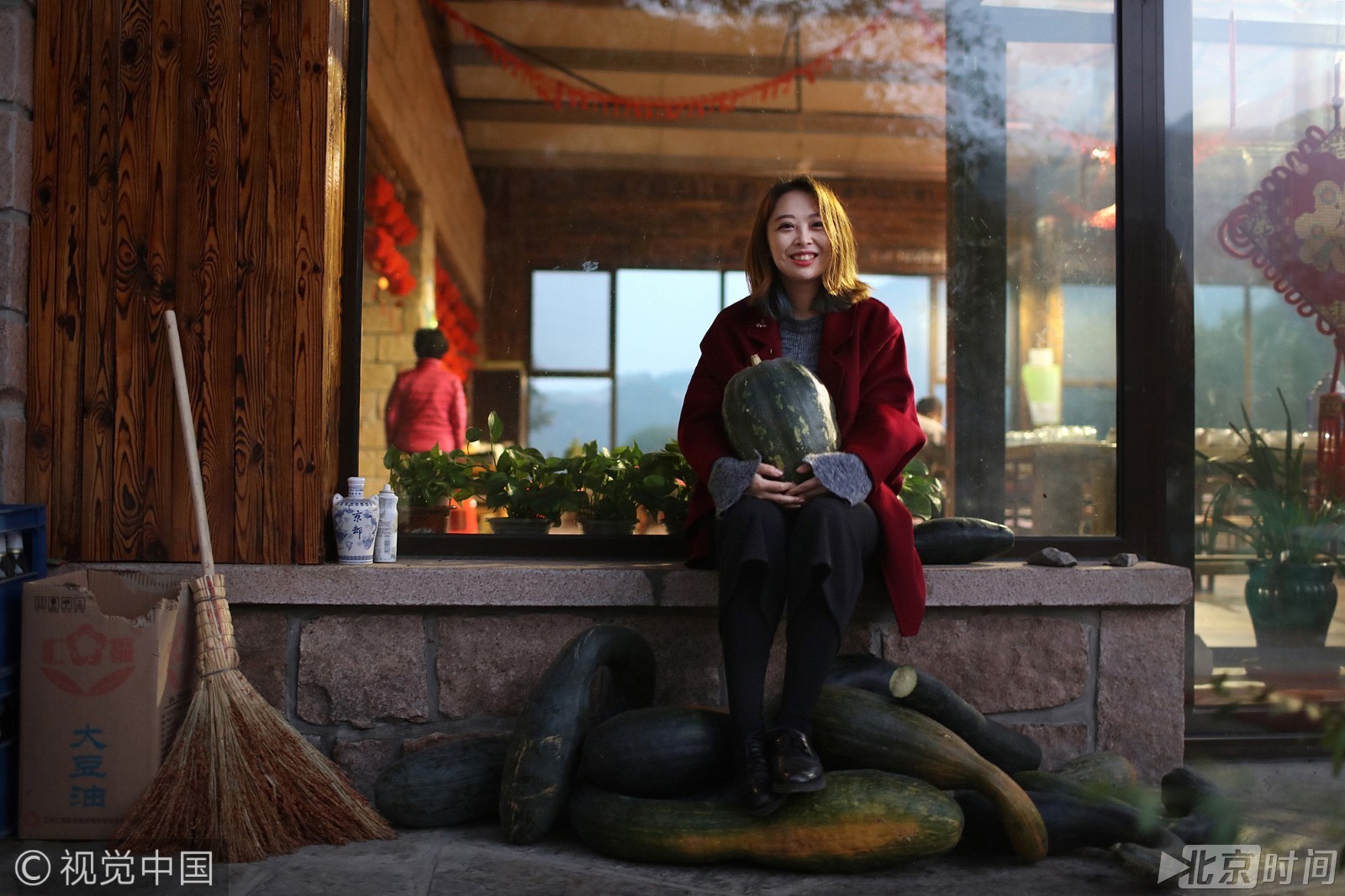 白领辞职做少庄主 从年薪二十万到月薪两三千