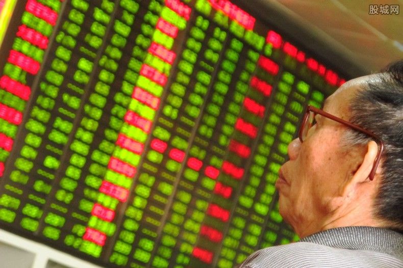 小米股价暴跌 小米股价下跌原因